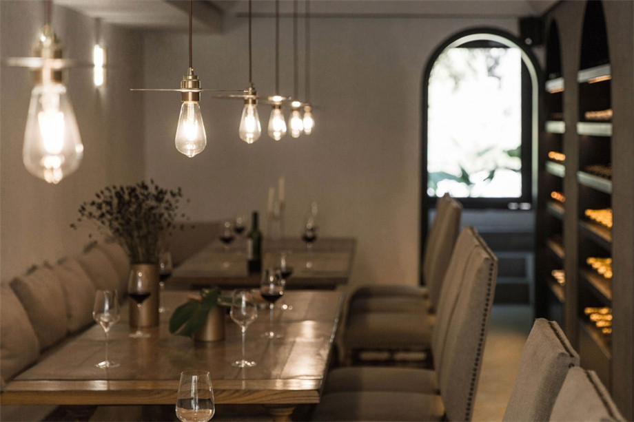 度假民宿酒吧設(shè)計(jì)