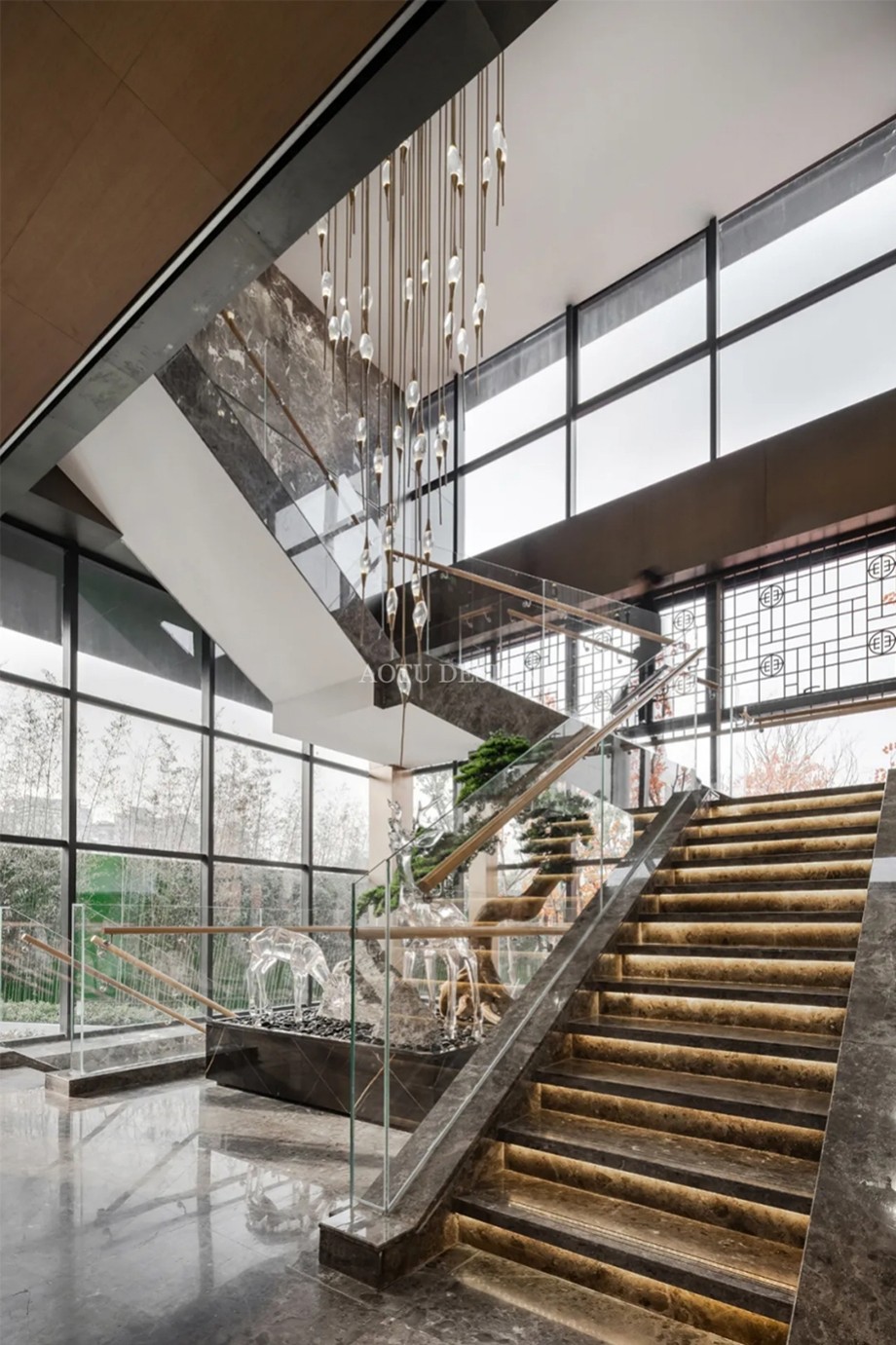 鄭州中原印象售樓部樓梯裝修設(shè)計(jì)案例實(shí)景圖 鄭州中原印象售樓部樓梯裝修設(shè)計(jì)案例實(shí)景圖