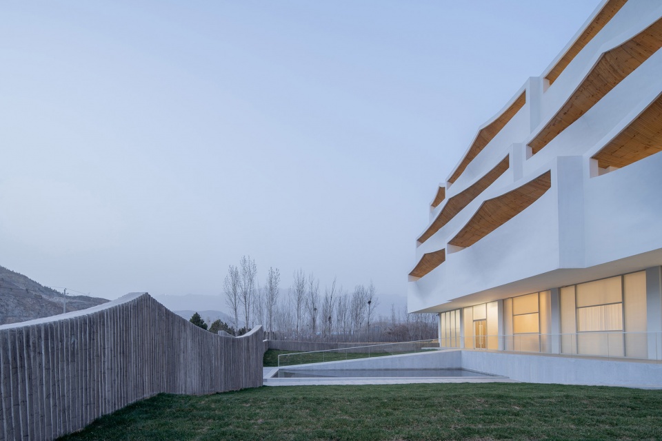 以山與景為靈感的云臺(tái)山特色民宿設(shè)計(jì)賞析 以山與景為靈感的云臺(tái)山特色民宿設(shè)計(jì)賞析