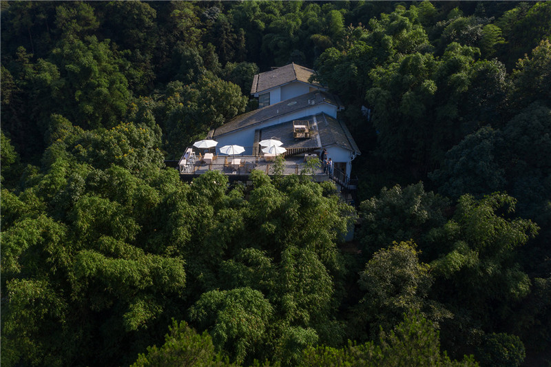 老房藝術(shù)改造 虎峰山寺下山隱民宿設(shè)計案例 老房藝術(shù)改造 虎峰山寺下山隱民宿設(shè)計案例