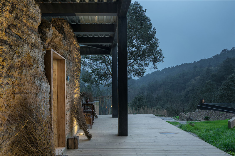 老房藝術(shù)改造 虎峰山寺下山隱民宿設(shè)計案例 老房藝術(shù)改造 虎峰山寺下山隱民宿設(shè)計案例