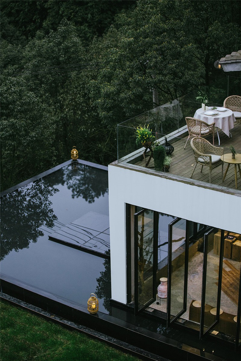 老房藝術(shù)改造   虎峰山寺下山隱民宿設(shè)計案例