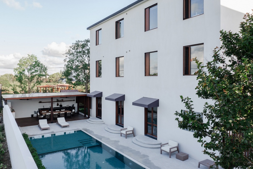 泳池設(shè)計(jì)-白墻灰瓦 上海崇明島左盼民宿改造設(shè)計(jì)案例賞析 泳池設(shè)計(jì)-白墻灰瓦 上海崇明島左盼民宿改造設(shè)計(jì)案例賞析