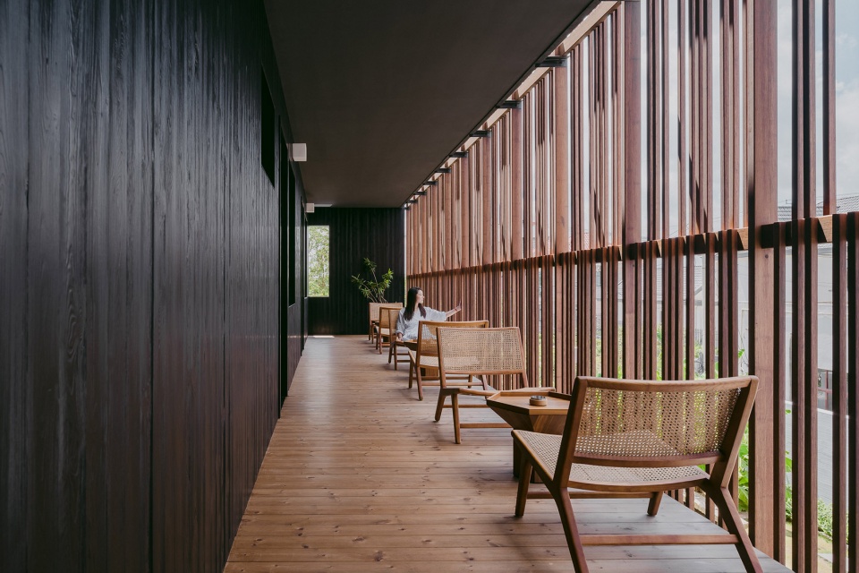 走廊設(shè)計(jì)-白墻灰瓦 上海崇明島左盼民宿改造設(shè)計(jì)案例賞析 走廊設(shè)計(jì)-白墻灰瓦 上海崇明島左盼民宿改造設(shè)計(jì)案例賞析