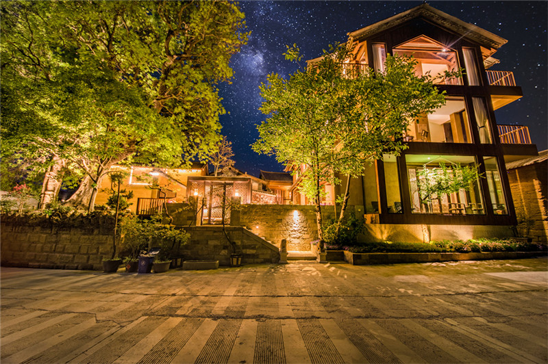 云南大理沙溪樹下客棧民宿設計 凹凸民宿酒店設計公司