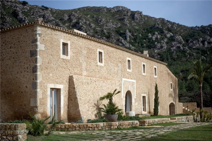 還原空間本質(zhì) EsRacód'Arta民宿改造設(shè)計(jì)方案 還原空間本質(zhì) EsRacód'Arta民宿改造設(shè)計(jì)方案