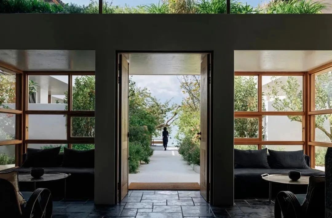 凹凸民宿酒店設(shè)計公司