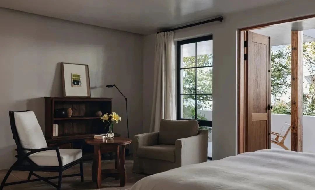 凹凸民宿酒店設(shè)計公司