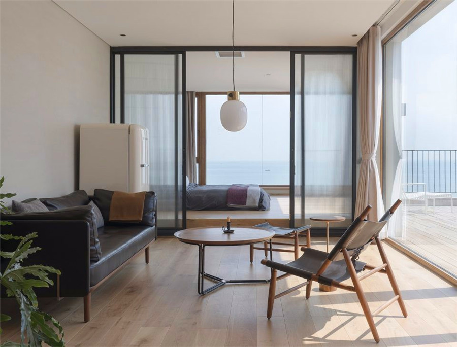 青島樸宿·棲瀾海居民宿設(shè)計(jì)型酒店 凹凸民宿酒店設(shè)計(jì)公司