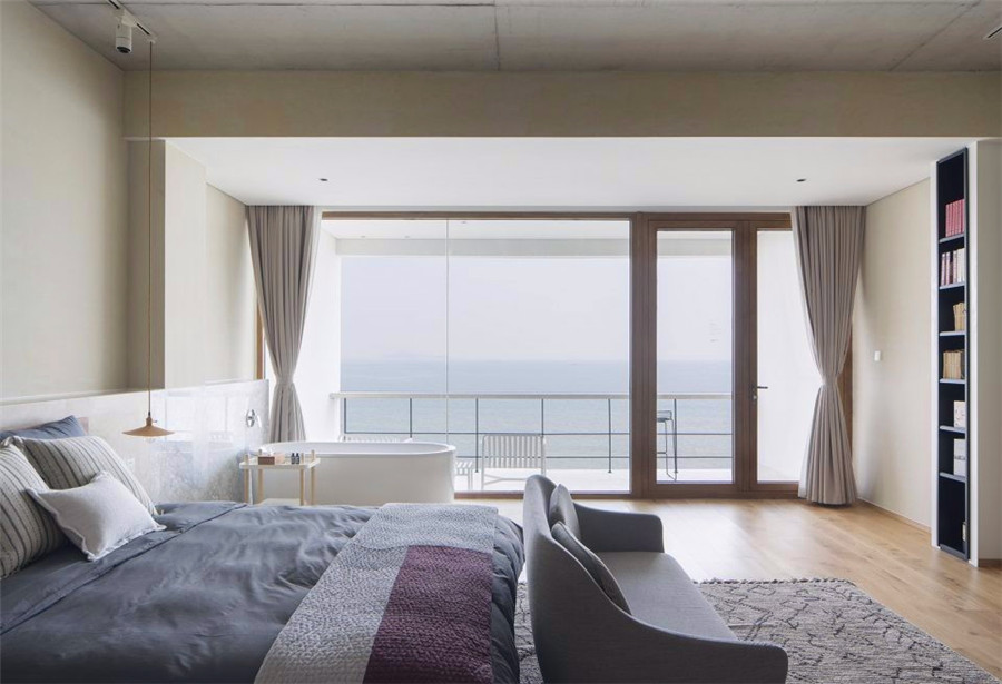 青島樸宿·棲瀾海居民宿設(shè)計(jì)型酒店 凹凸民宿酒店設(shè)計(jì)公司