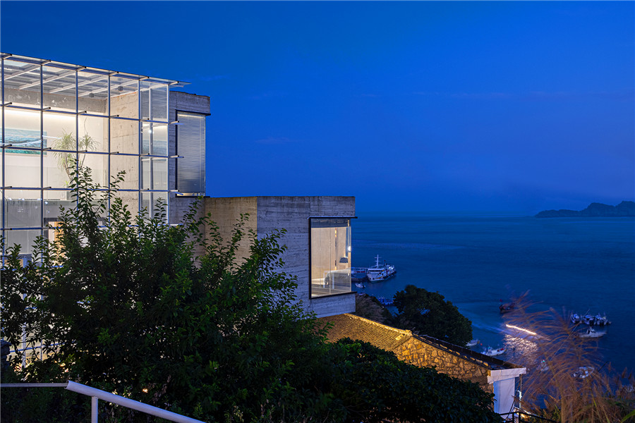 凹凸民宿酒店設(shè)計公司