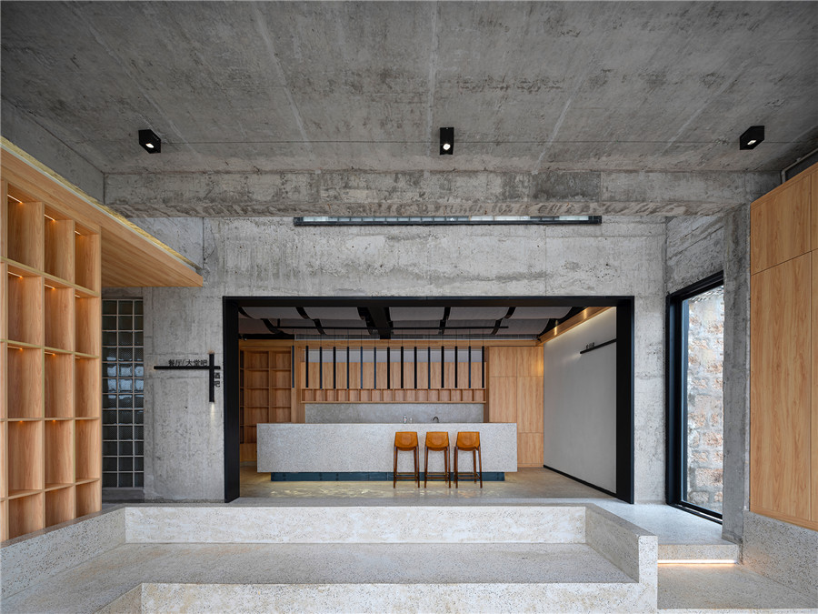 凹凸民宿酒店設(shè)計公司