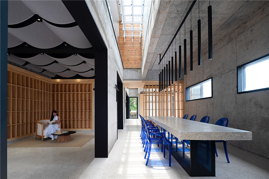 凹凸民宿酒店設(shè)計公司