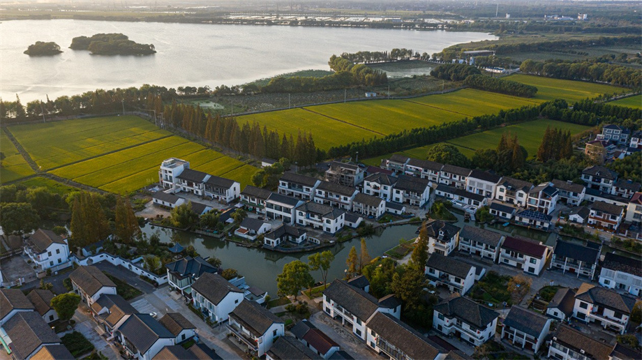 凹凸民宿酒店設(shè)計(jì)公司 凹凸民宿酒店設(shè)計(jì)公司