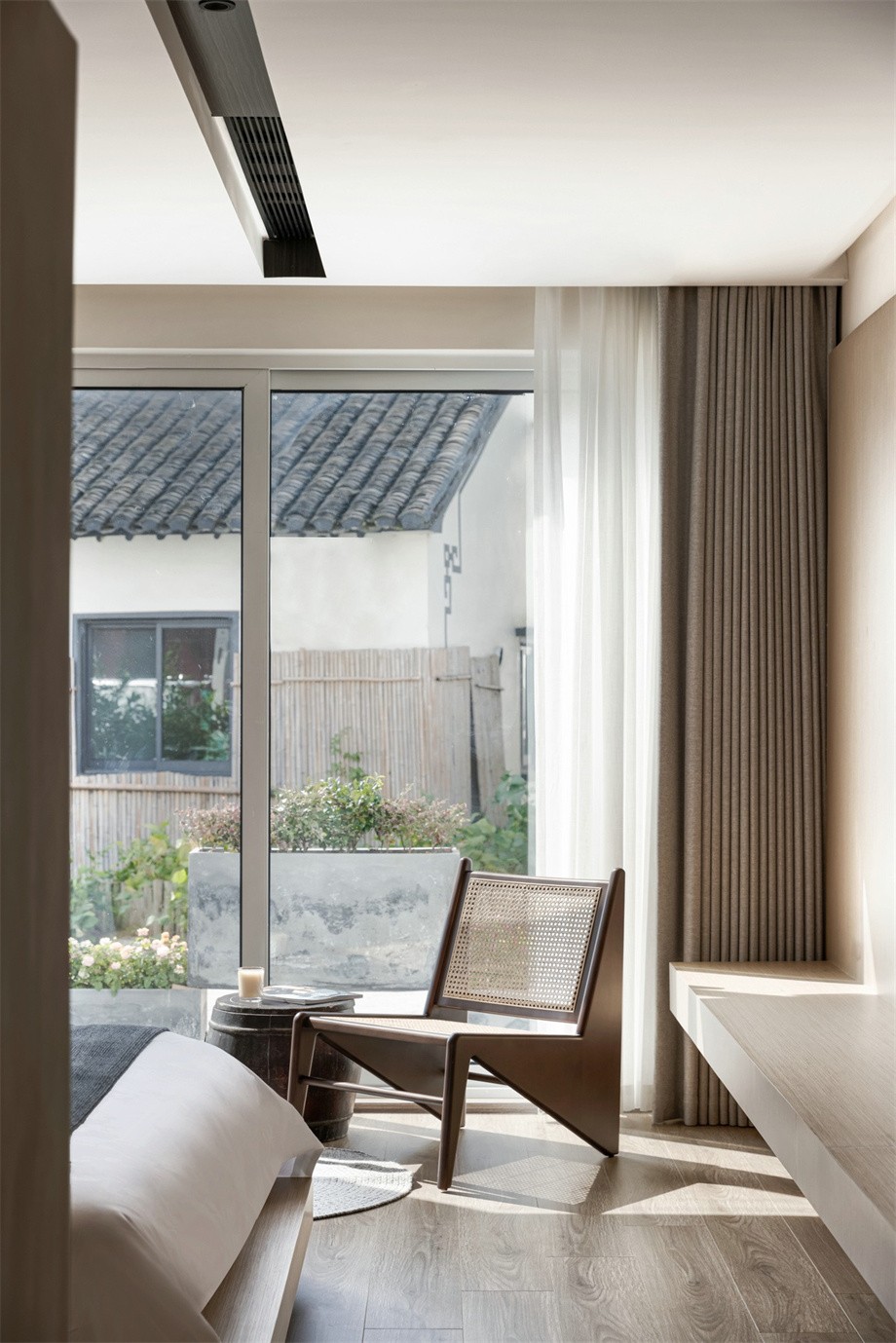 凹凸民宿酒店設(shè)計(jì)公司 凹凸民宿酒店設(shè)計(jì)公司