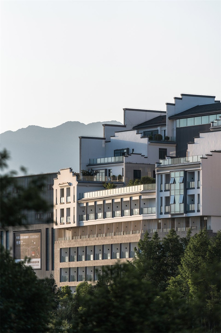 凹凸民宿酒店設(shè)計(jì)公司