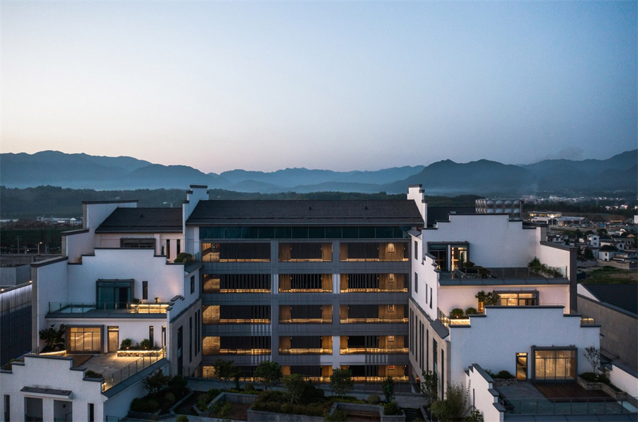 凹凸民宿酒店設(shè)計(jì)公司