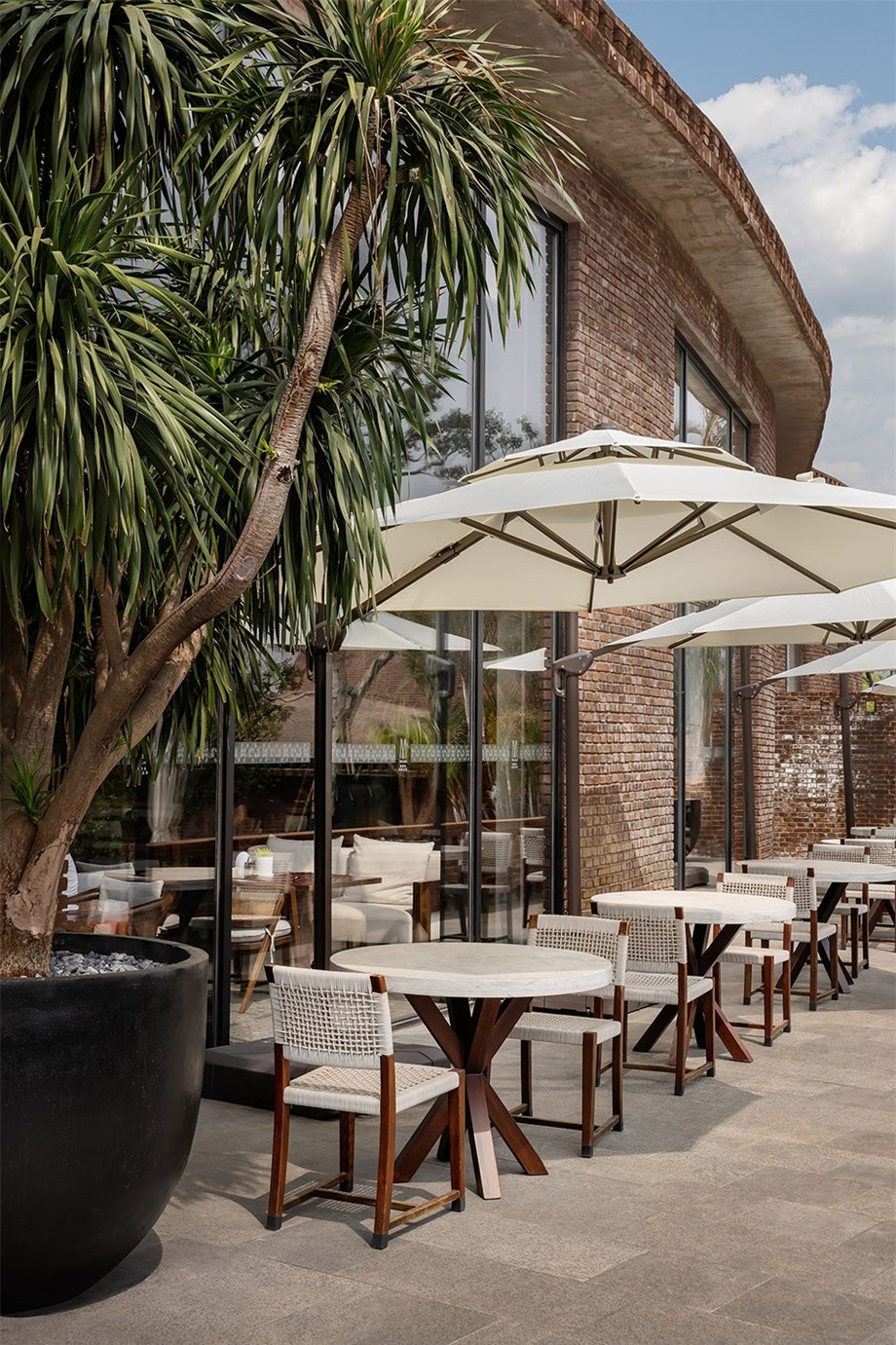 凹凸民宿酒店設(shè)計(jì)公司 凹凸民宿酒店設(shè)計(jì)公司