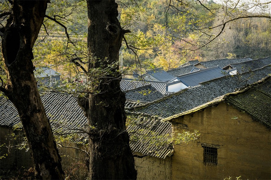 凹凸民宿酒店設(shè)計公司