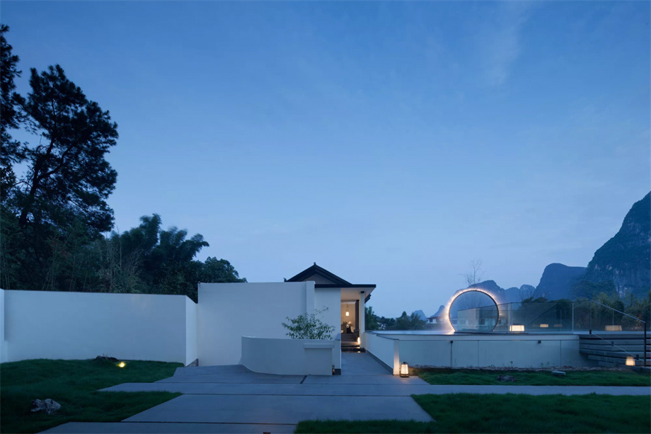 凹凸民宿酒店設(shè)計(jì)公司