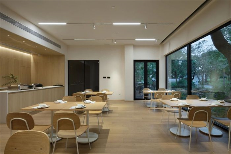 凹凸民宿酒店設(shè)計(jì)公司