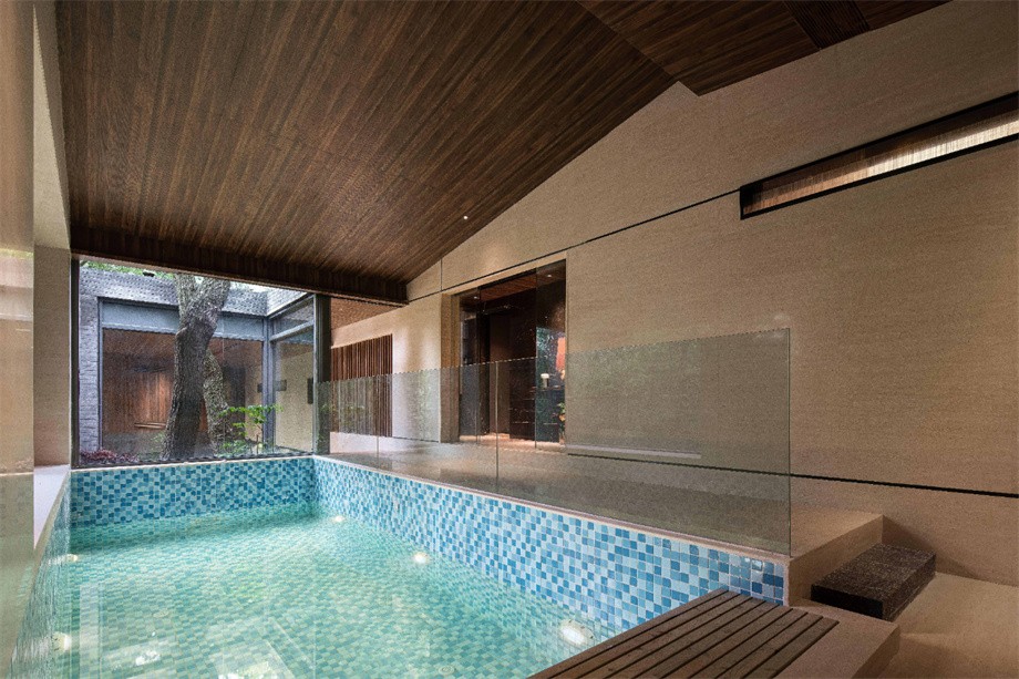 凹凸民宿酒店設(shè)計公司