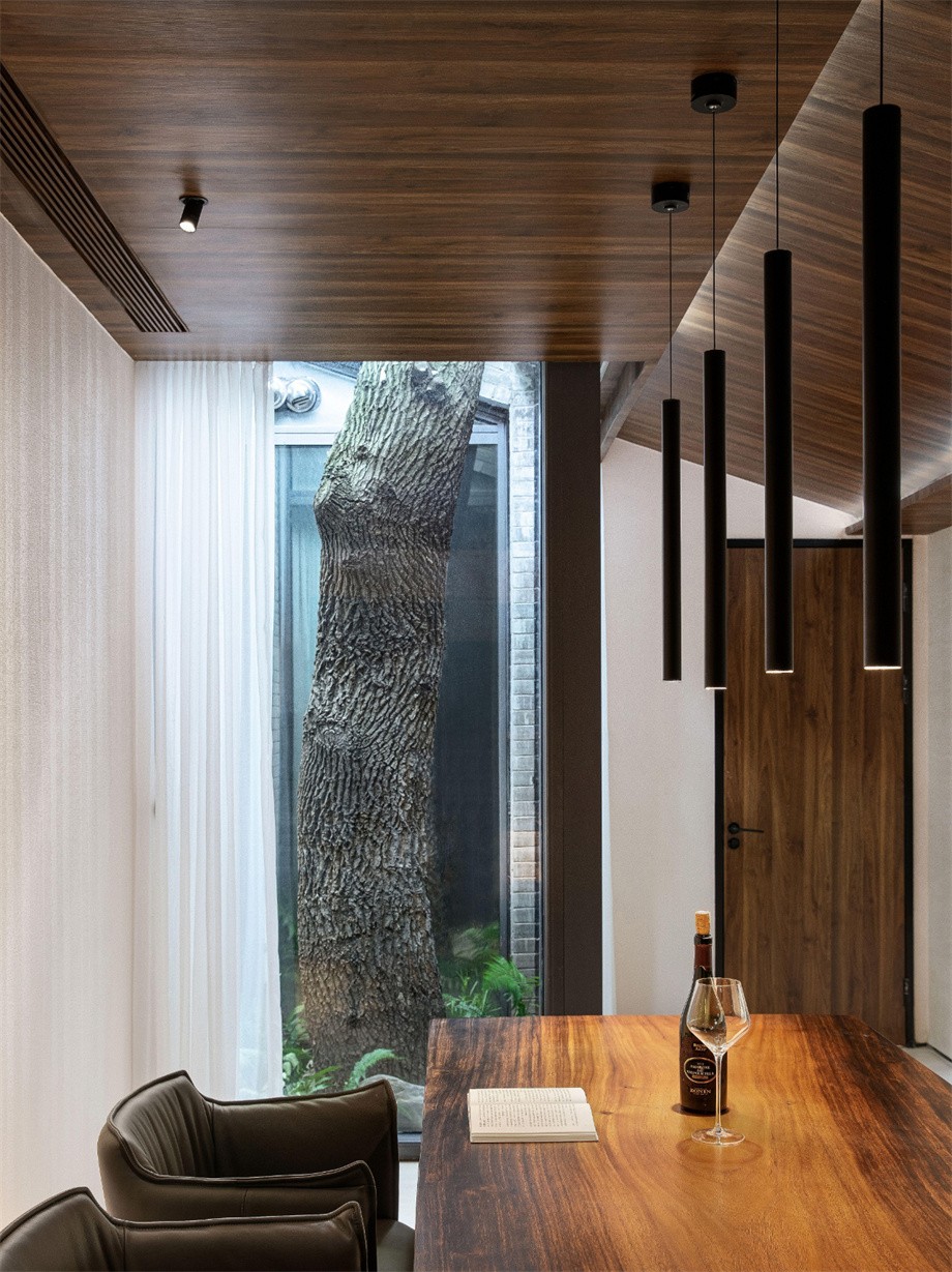 凹凸民宿酒店設(shè)計公司